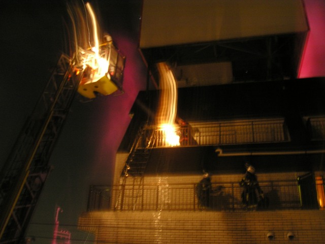 b0075486_0531721.jpg