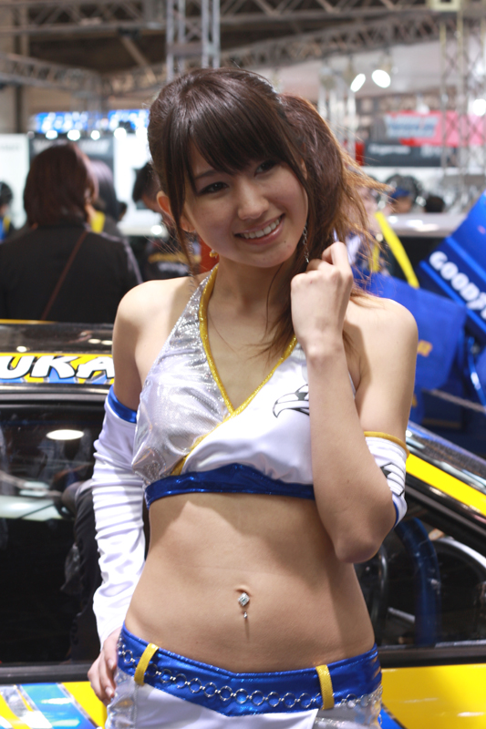 【東京オートサロン2008 GOODYEAR ブース】 ディーン安奈 さん_d0148072_23181256.jpg