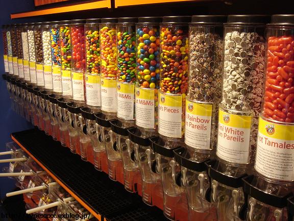 Downtown Disney　　　　　～ Goofy\'s Candy Co.～_c0076823_1124480.jpg