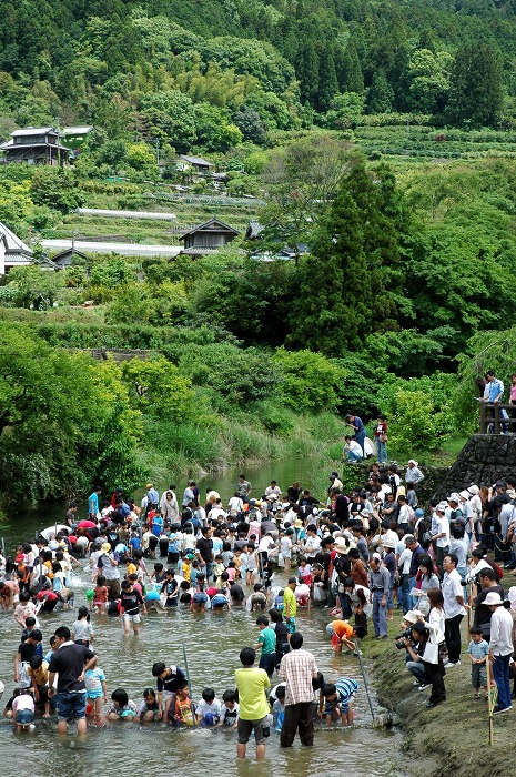 神山温泉祭り　１_f0032753_20524765.jpg