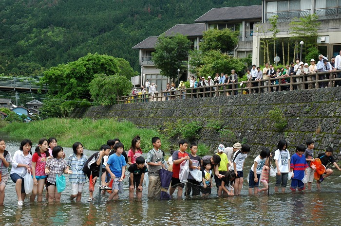 神山温泉祭り　１_f0032753_20533512.jpg