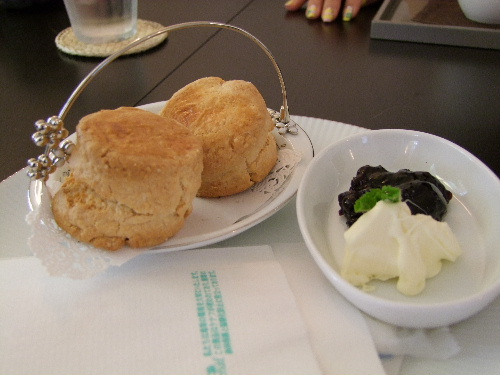 「栃木・那須 草花宿のランチとカフェ・ドミヤンのスコーン」_a0000029_2132584.jpg