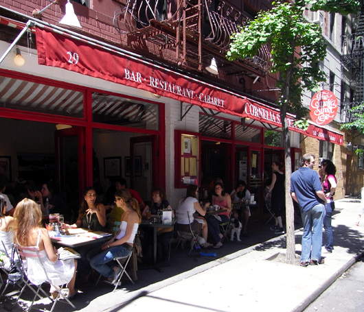 隠れ家カフェ・レストラン、Cornelia Street Café_b0007805_11152712.jpg