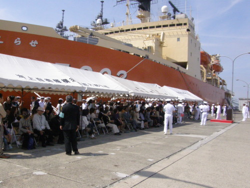 護衛艦「むらさめ」ご苦労様　　　　　　　　（高田　忠）_b0012636_21263788.jpg