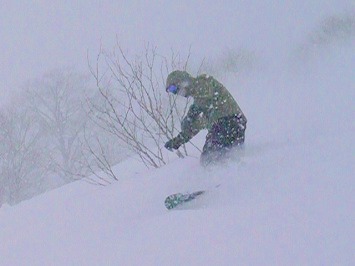 【2007/2008シーズン・雪山活動記録】 　ハイシーズン編（2月～3月上旬） _e0037849_13194823.jpg