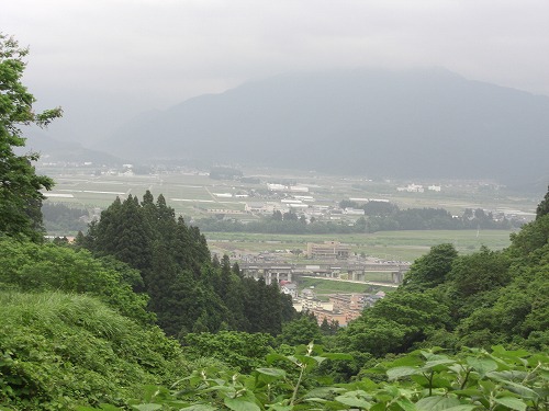 浦佐城に行く道(熊がでた用です)_a0084753_16411622.jpg