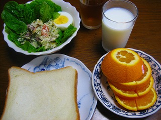 夏バージョン朝食と、夕食_d0031853_12284493.jpg