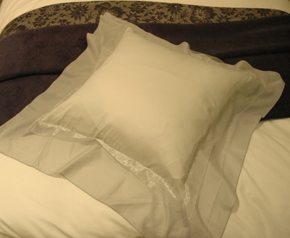 金曜日の夜はもったいなくて眠れない?_f0083294_21245239.jpg