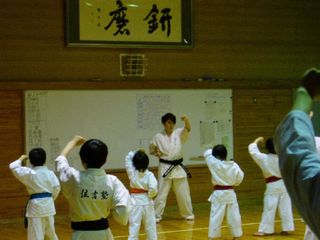 真剣..._c0118332_23122771.jpg