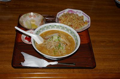 一幸食堂(いちこうしょくどう)　またの名を　名付けて！満腹食堂_d0131668_18495339.jpg