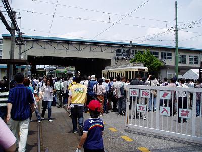 都電(路面電車の日)と日暮里・舎人ライナー_f0030574_052488.jpg