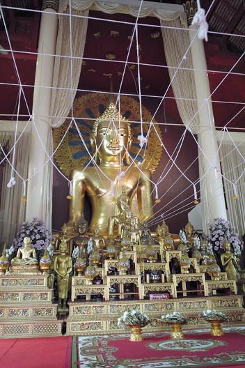 #113 ワット・プラ・シン(วัดพระสิงห์) ~チェンマイ~_c0039685_12361322.jpg