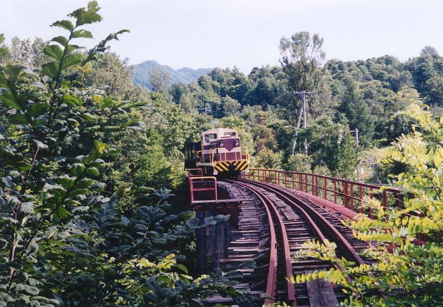 炭山川橋梁 ～三井芦別鉄道の遺構～_e0147022_16040100.jpg