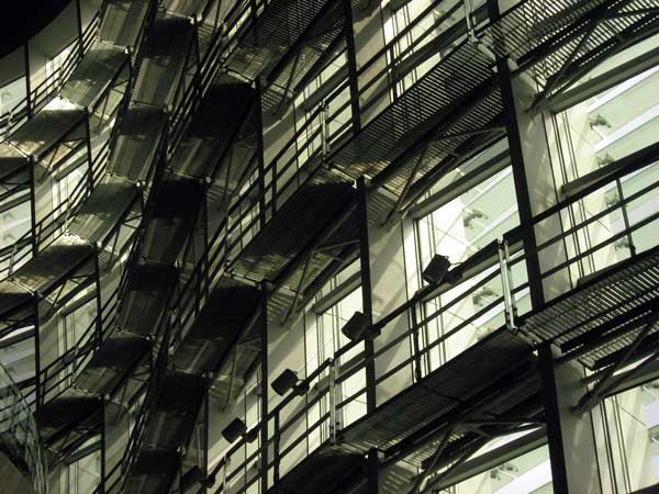 無機質なデザイン 霜月一八のどっこいショット