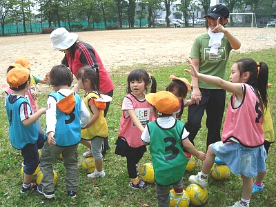 ６月１０日わかば幼稚園＆６月１１日第一ルンビニ園_e0127003_23592442.jpg