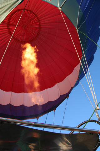 ナパで気球で空の旅ー１。_d0063314_20312876.jpg