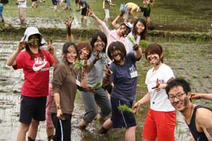 田植えキャンプに行ってきました!_a0080406_1254921.jpg