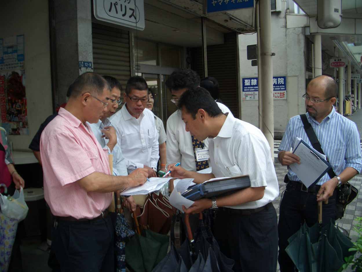 吉原商店街　再開発に向けての第一歩？_f0141310_23405327.jpg