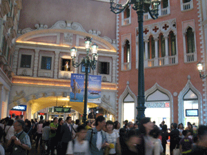 d0038319_1371412.gif