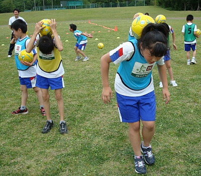 6月12日ゲストティーチャー ~刈和野小学校~_e0127003_2474122.jpg