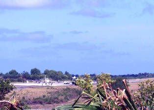 ヤップ国際空港・緊急事態訓練_a0043520_7273556.jpg