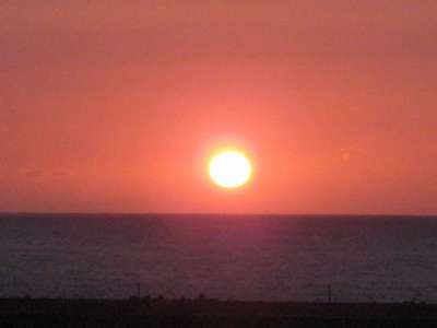 今日も夕陽が綺麗です_d0135908_23232728.jpg