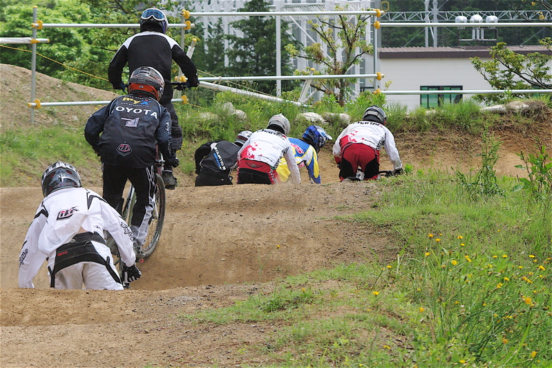2008JOSF緑山６月定期戦VOL3 ：MTBエリートクラス予選第１〜２ヒート_b0065730_12172817.jpg