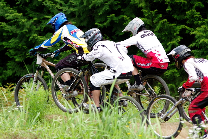 2008JOSF緑山６月定期戦VOL3 ：MTBエリートクラス予選第１〜２ヒート_b0065730_1231262.jpg