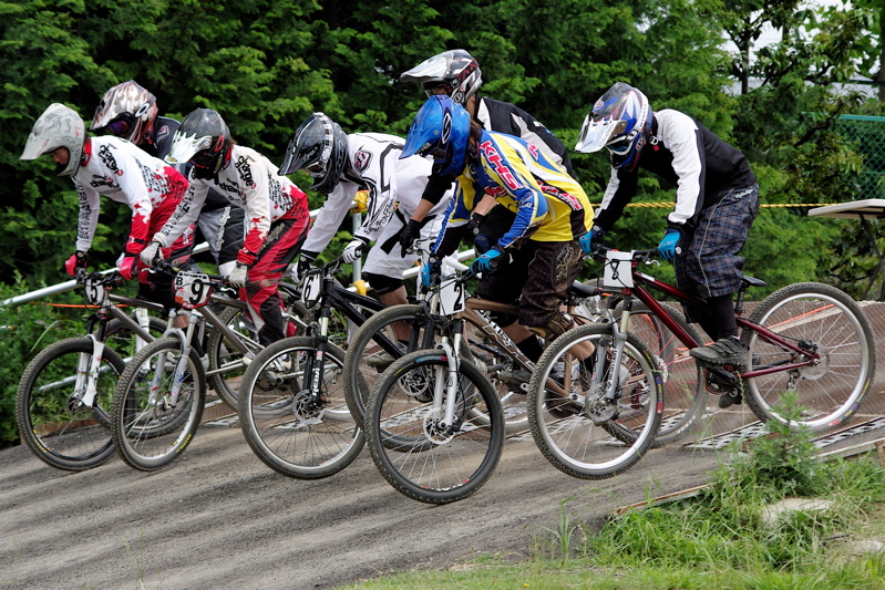 2008JOSF緑山６月定期戦VOL4：MTBエリートクラス予選第3ヒート~決勝_b0065730_13455450.jpg