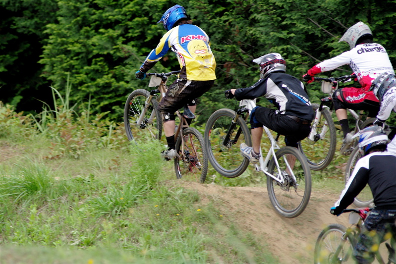2008JOSF緑山６月定期戦VOL4：MTBエリートクラス予選第3ヒート~決勝_b0065730_13464876.jpg