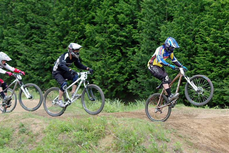 2008JOSF緑山６月定期戦VOL4：MTBエリートクラス予選第3ヒート~決勝_b0065730_13483793.jpg