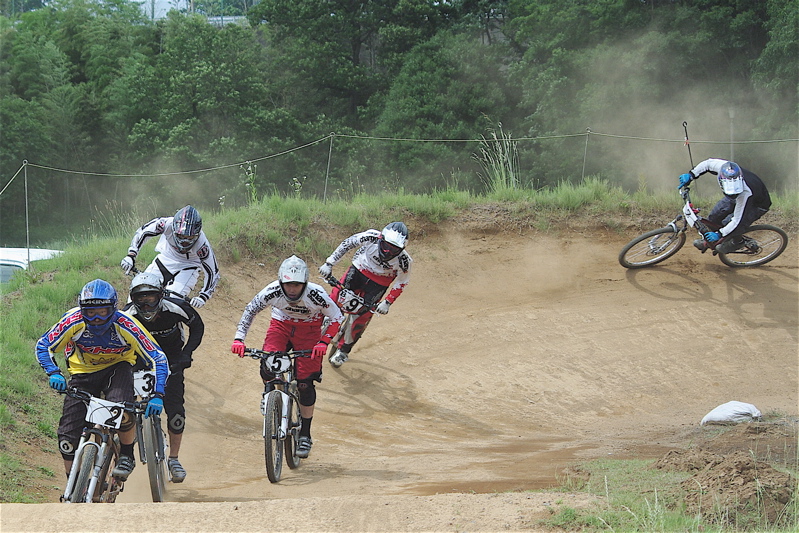 2008JOSF緑山６月定期戦VOL4：MTBエリートクラス予選第3ヒート~決勝_b0065730_13531112.jpg