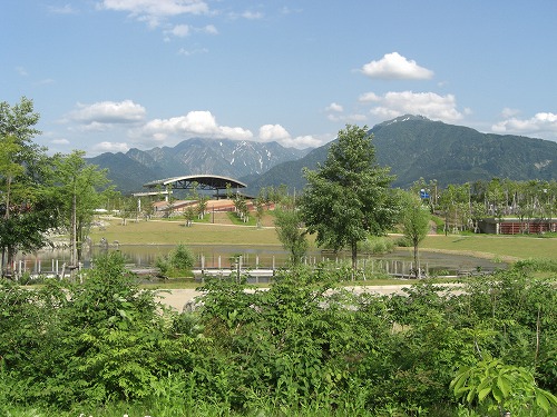 休日明けの八色の森公園の風_a0084753_16325167.jpg