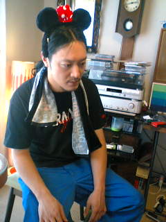 真剣にミーティングチュー。_e0143267_165517100.jpg