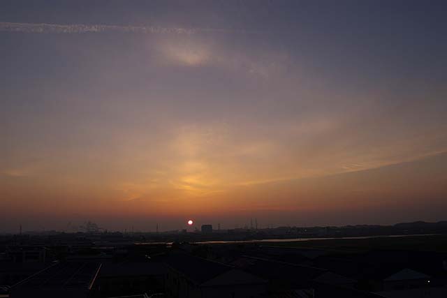 陽は沈み…_e0082981_22285872.jpg