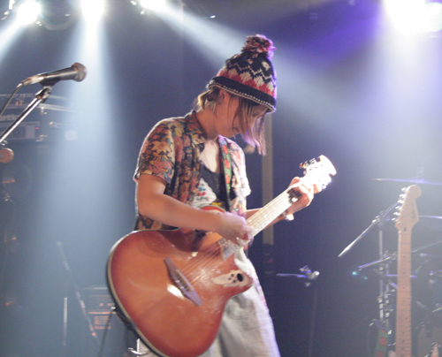 フェイクファープラネット　ライブ_d0092990_10353866.jpg