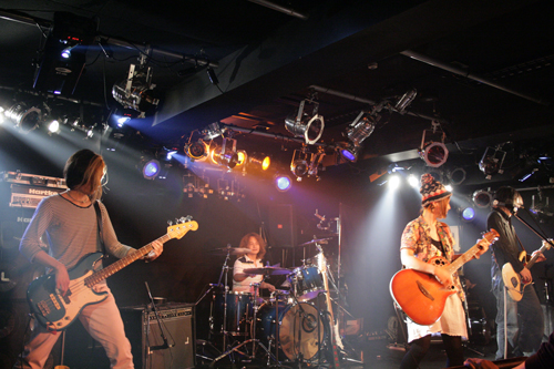 フェイクファープラネット　ライブ_d0092990_10374963.jpg