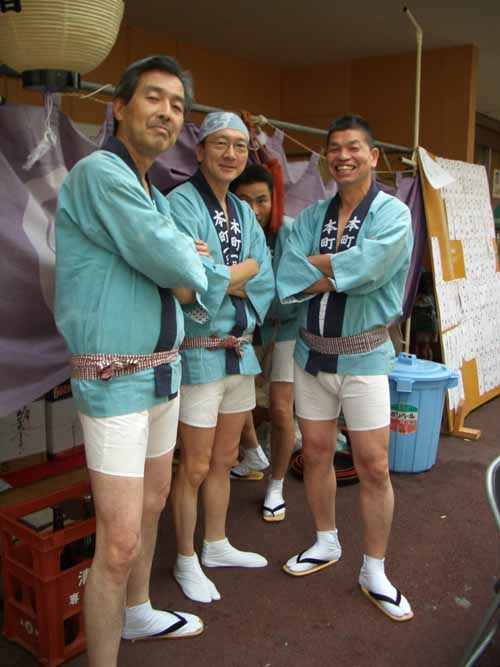 吉原のてんのさん_f0141310_23432343.jpg