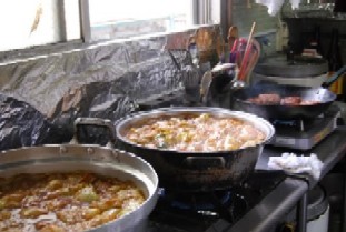 恒例の「食」のボランティア♪_e0025817_2033712.jpg