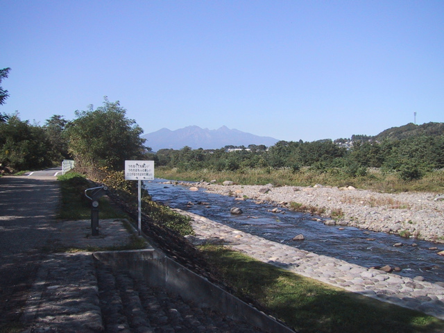 f0046250_10711.jpg
