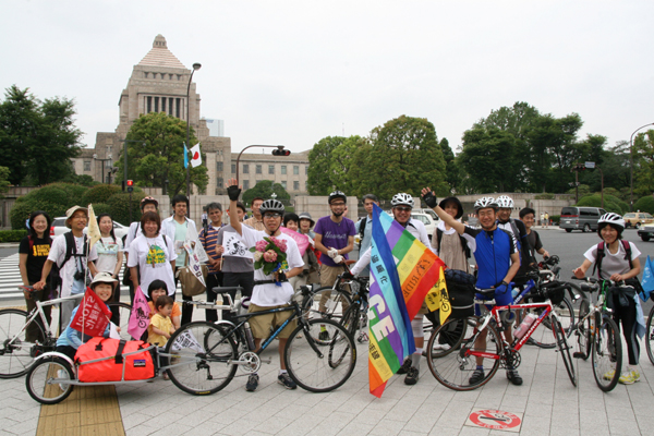 国会前スタート!_c0145828_13225860.jpg