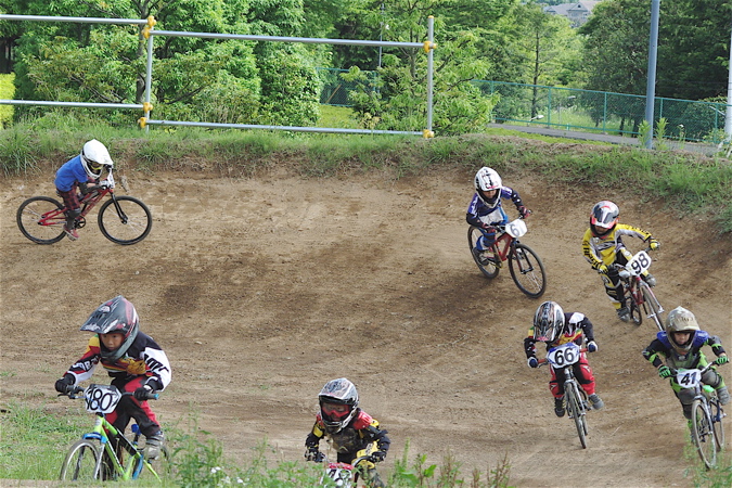 2008JOSF緑山６月定期戦VOL11：クルーザー、ミルキー６クラス決勝_b0065730_17114652.jpg