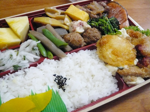 朱樂のお弁当_f0142768_1558844.jpg