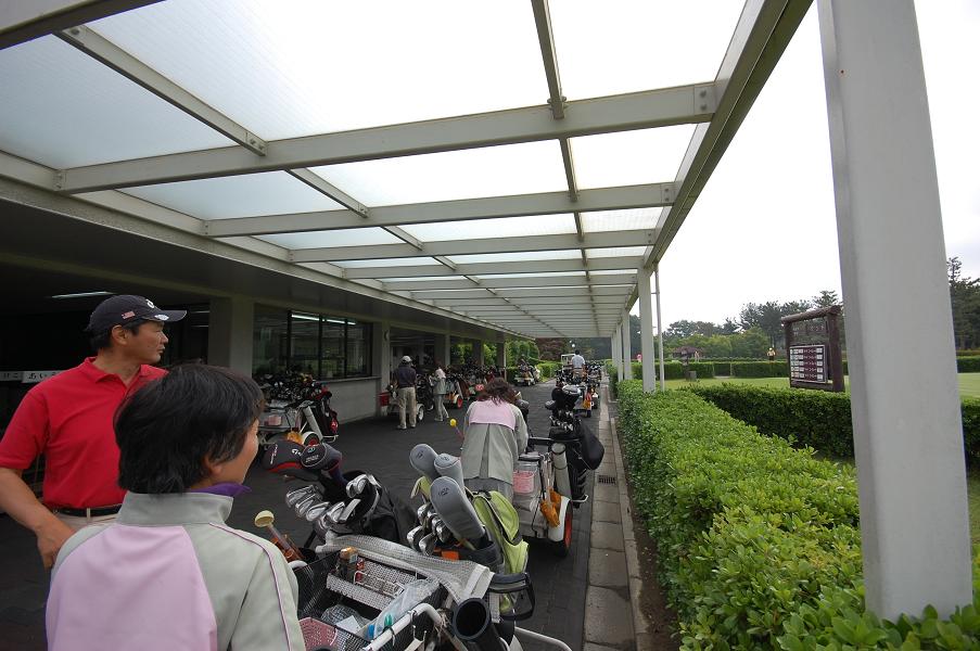 おまたせ・・・プロゴルファー_c0154671_16572.jpg