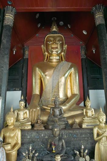 #124 ワット・ブッパーラーム(วัดบุพพาราม) ~チェンマイ~ _c0039685_19594655.jpg