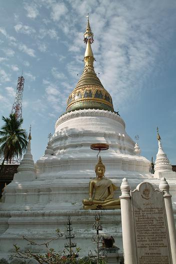 #124 ワット・ブッパーラーム(วัดบุพพาราม) ~チェンマイ~ _c0039685_200214.jpg