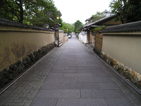 ねねの道_e0139459_2222296.jpg