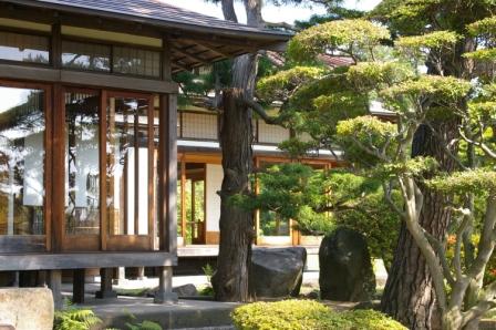 藤田記念庭園で花菖蒲＆tea　time♪（前編）_d0131668_1363825.jpg