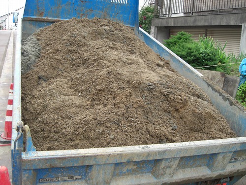 井戸工事(エアー工法)_a0084753_13553587.jpg