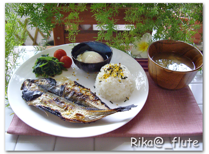 鯵の干物の和モーニングプレート_c0103827_214151.jpg